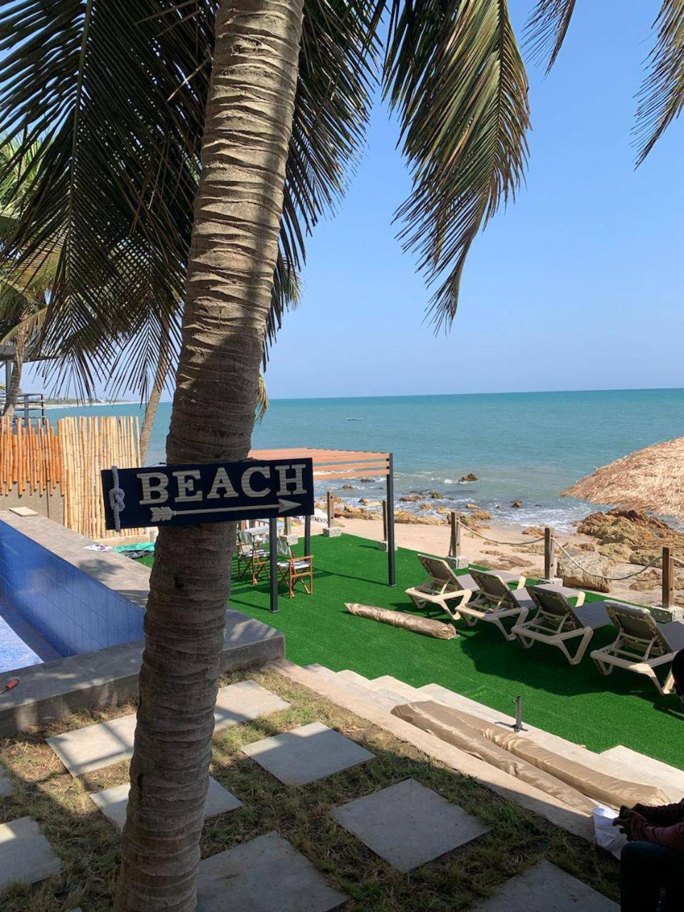 Serenity Terraces Beach, Hotel - Kokrobite Bagian luar foto