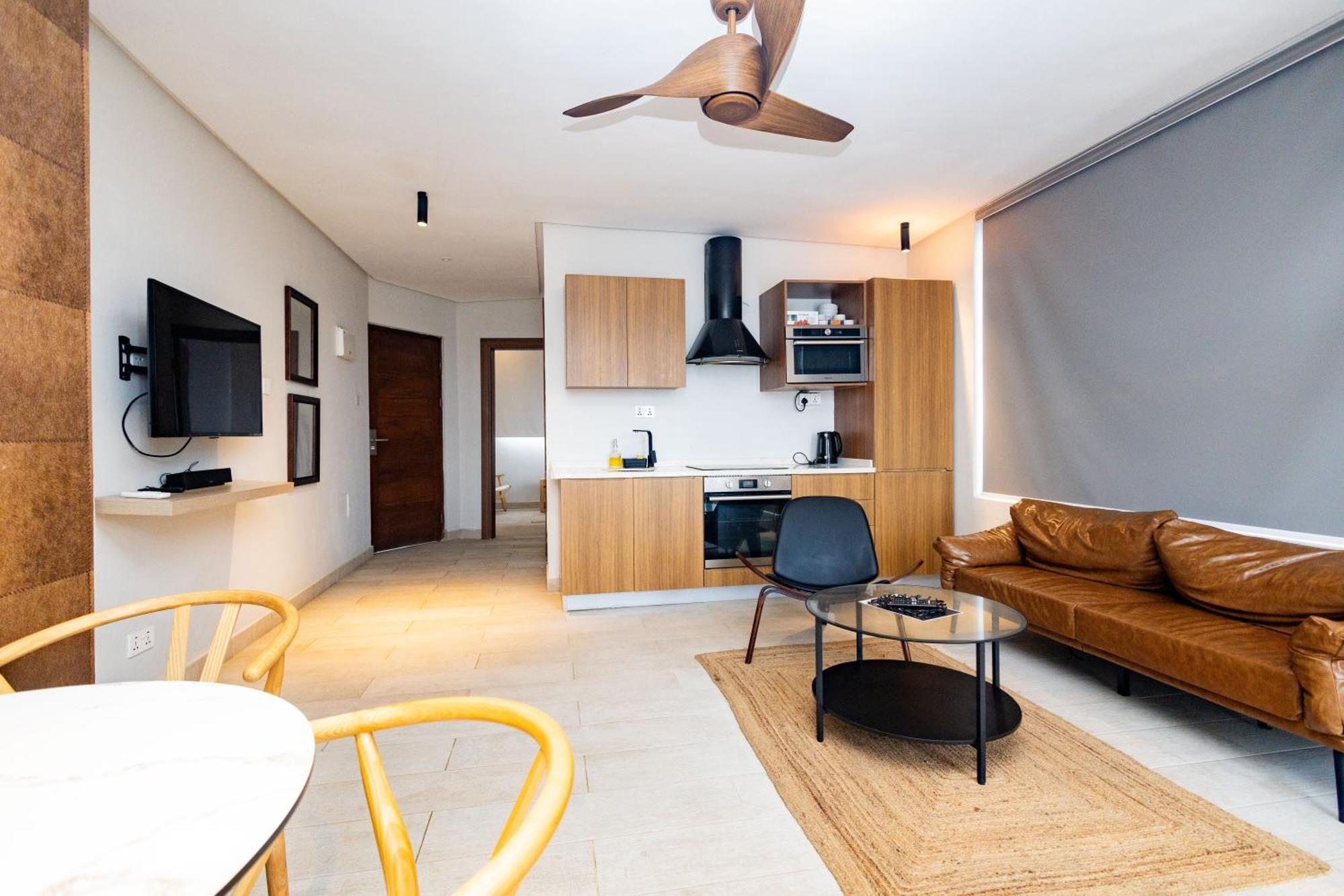 Serenity Terraces Beach, Hotel - Kokrobite Bagian luar foto