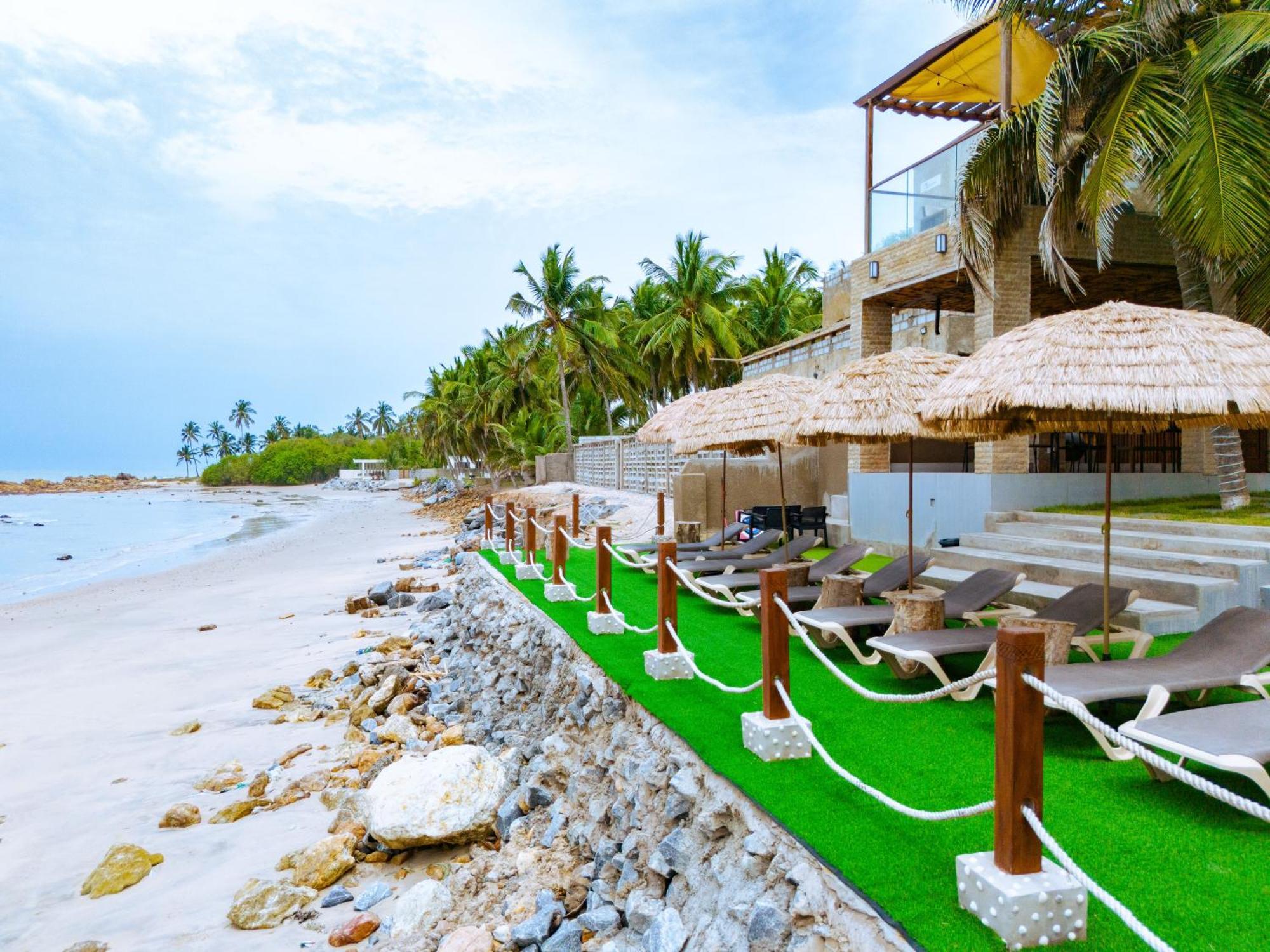 Serenity Terraces Beach, Hotel - Kokrobite Bagian luar foto